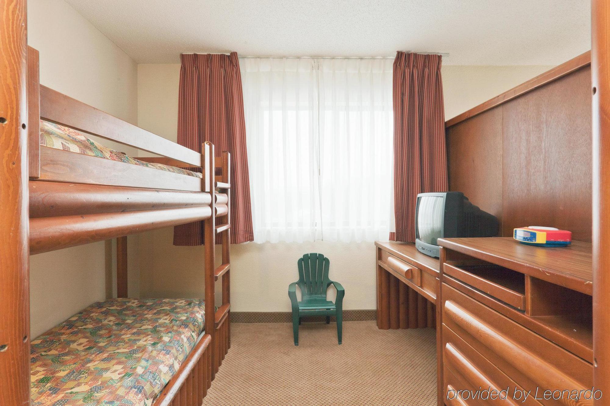 Holiday Inn Express Adrian By Ihg Habitación foto